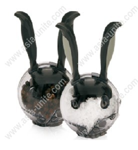 salt and pepper mill