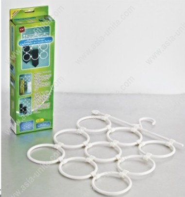 Perfect tie hanger