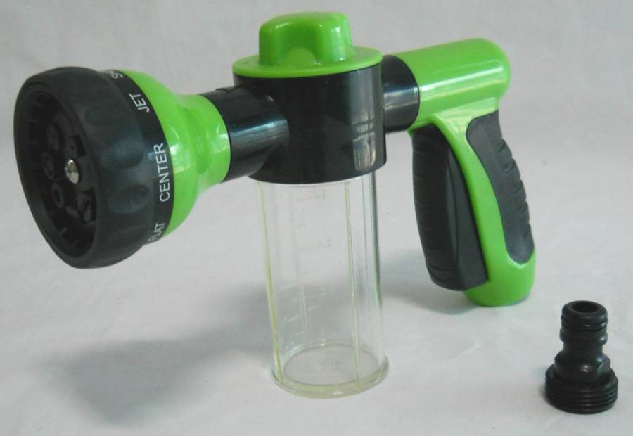 Hose sprayer with soap dispenser
